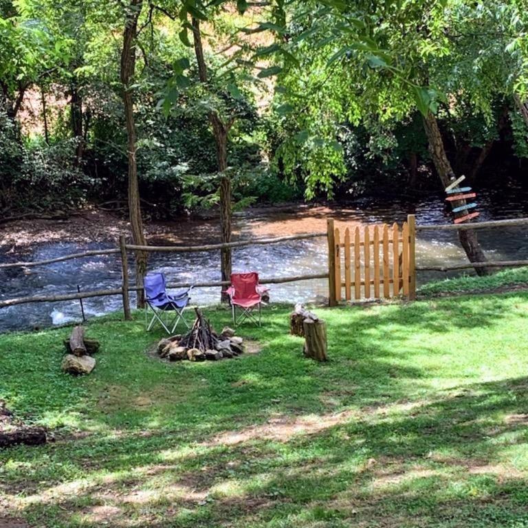 Tranquil Creekside Mountain View Getaway Apartamento Clyde Exterior foto